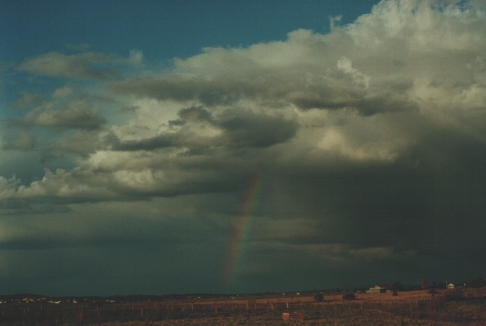 rainbow rainbow_pictures : N of Maitland, NSW   20 August 2000