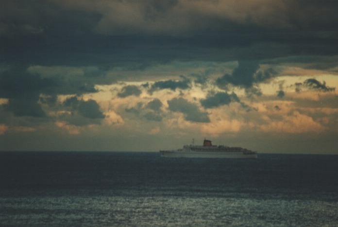 cumulus congestus : North Head, NSW   28 August 2000