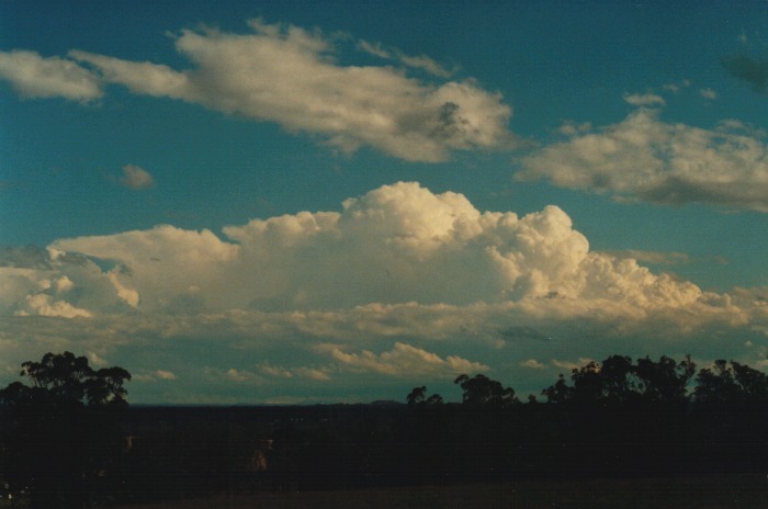 cumulonimbus supercell_thunderstorm : Kemps Creek, NSW   19 October 2000