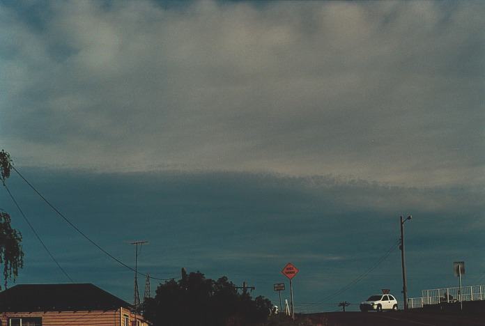 altocumulus lenticularis : Schofields, NSW   26 October 2000