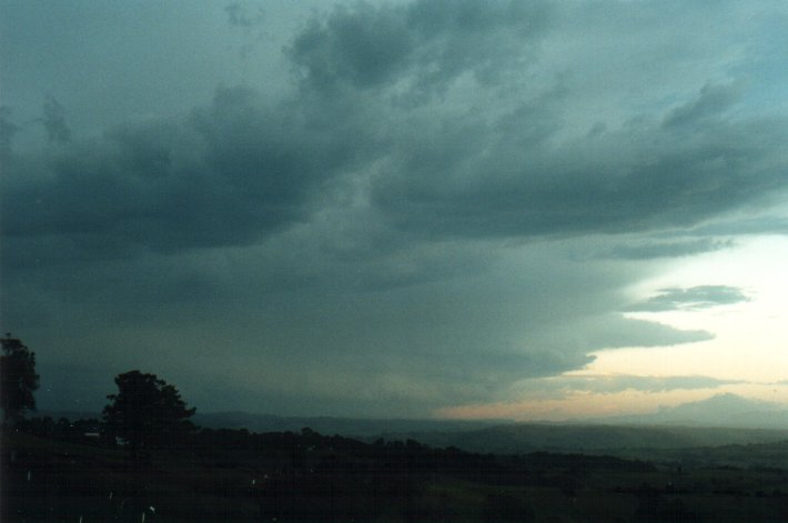 cumulonimbus thunderstorm_base : McLeans Ridges, NSW   26 October 2000