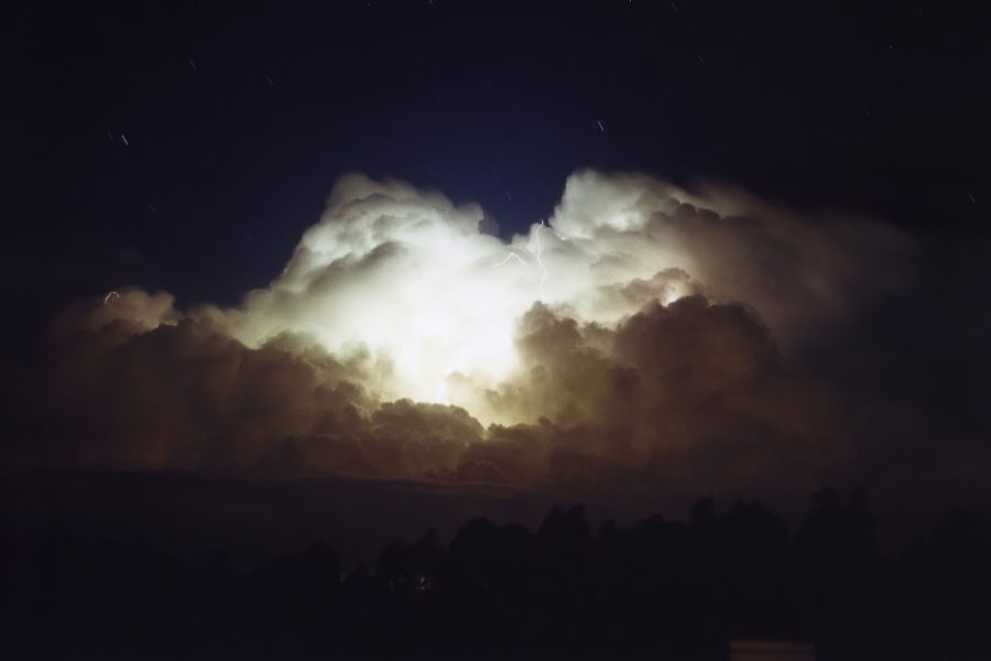 lightning lightning_bolts : McLeans Ridges, NSW   4 November 2000