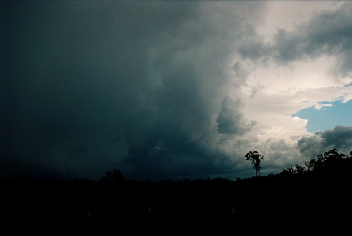 cumulonimbus supercell_thunderstorm : Coffs Harbour, NSW   5 November 2000