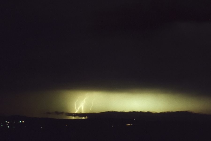 lightning lightning_bolts : McLeans Ridges, NSW   5 November 2000