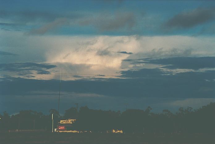 altocumulus altocumulus_cloud : Byrock, NSW   18 November 2000