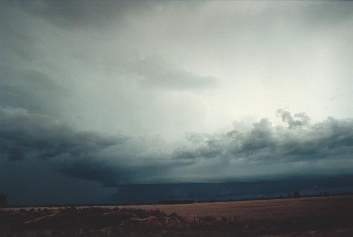 cumulonimbus thunderstorm_base : W of Chinchilla, Qld   20 November 2000