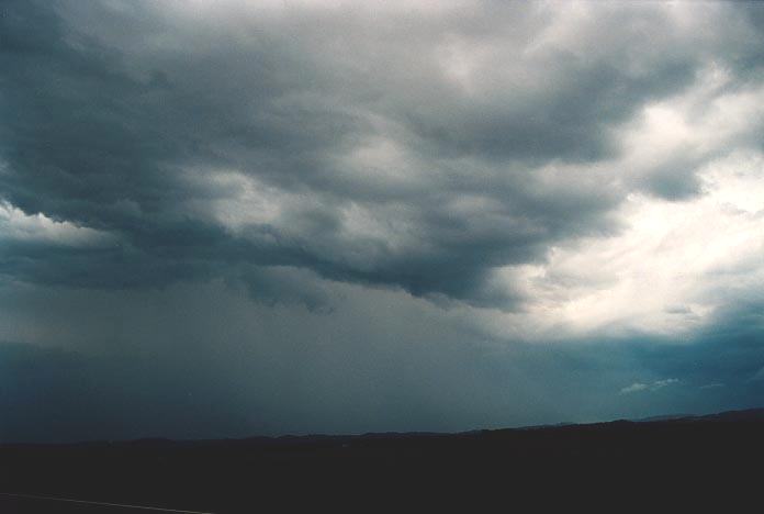 raincascade precipitation_cascade : 30km W of Warwick, Qld   27 November 2000