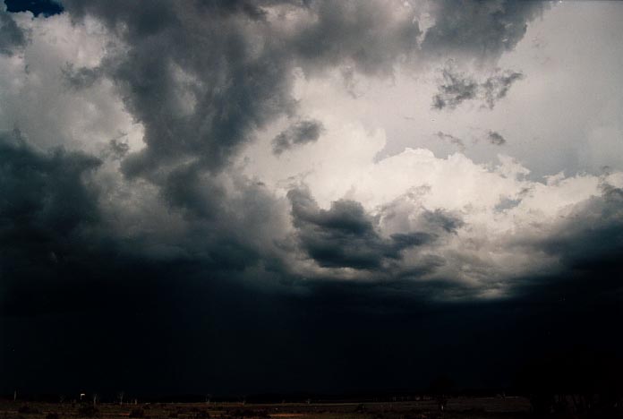 cumulonimbus thunderstorm_base : Coolmunda Dam, Inglewood, Qld   27 November 2000