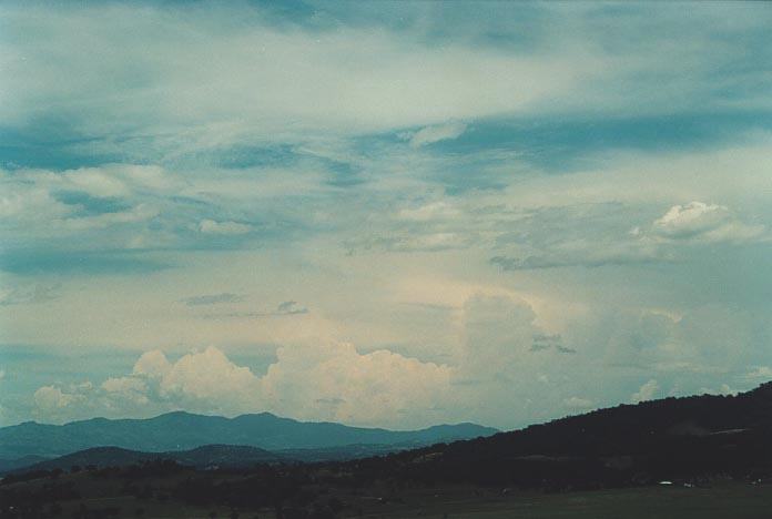 cirrus cirrus_cloud : Quirindi lookout, NSW   29 November 2000