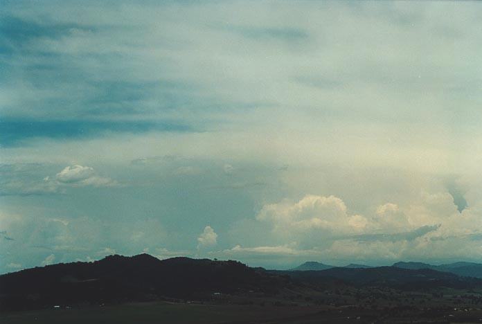 thunderstorm cumulonimbus_calvus : Quirindi lookout, NSW   29 November 2000