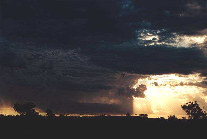 cumulonimbus thunderstorm_base : Bundarra, NSW   4 December 2000