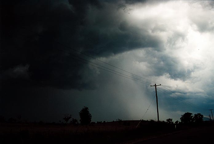 cumulonimbus supercell_thunderstorm : S of Muswellbrook, NSW   6 December 2000