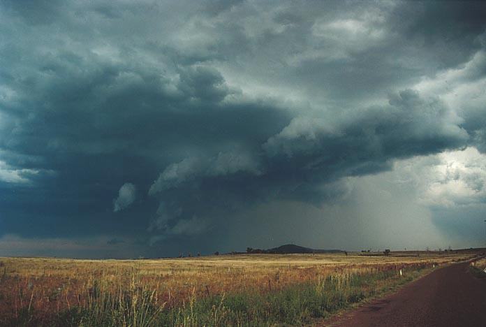 cumulonimbus thunderstorm_base : S of Muswellbrook, NSW   6 December 2000