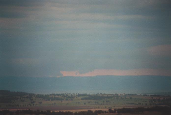 cumulonimbus thunderstorm_base : Quirindi, NSW   6 December 2000