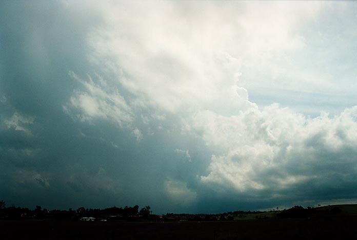 cumulonimbus supercell_thunderstorm : Grafton, NSW   8 December 2000