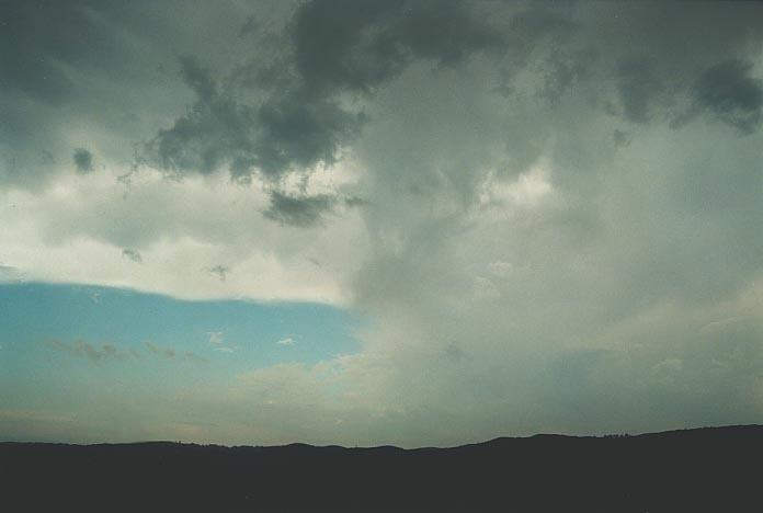 anvil thunderstorm_anvils : SE of Bathurst, NSW   7 January 2001