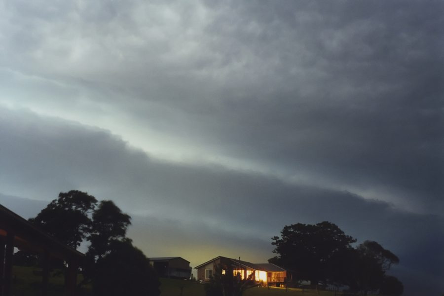 shelfcloud shelf_cloud : McLeans Ridges, NSW   17 January 2001