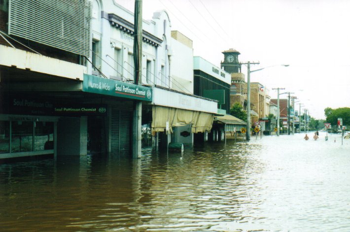 flashflooding flood_pictures : Lismore, NSW   2 February 2001