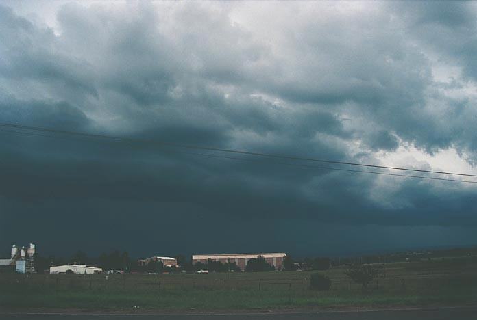 shelfcloud shelf_cloud : Camden, NSW   28 February 2001