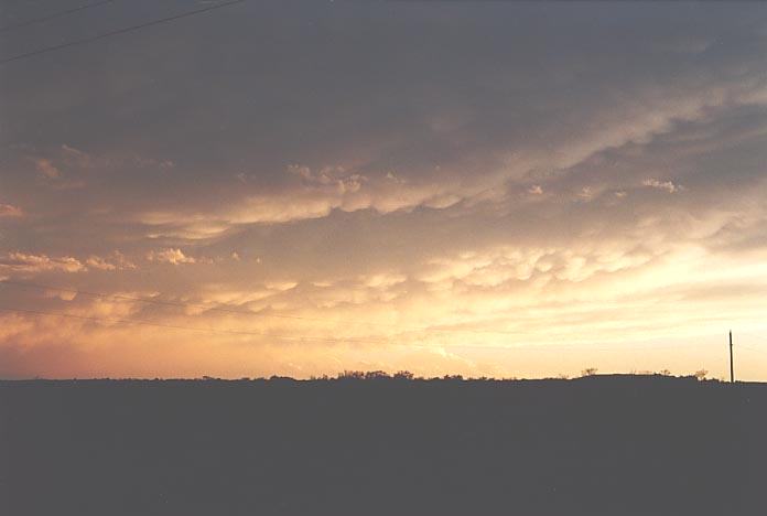 sunset sunset_pictures : SE of Lubbock, Texas, USA   26 May 2001