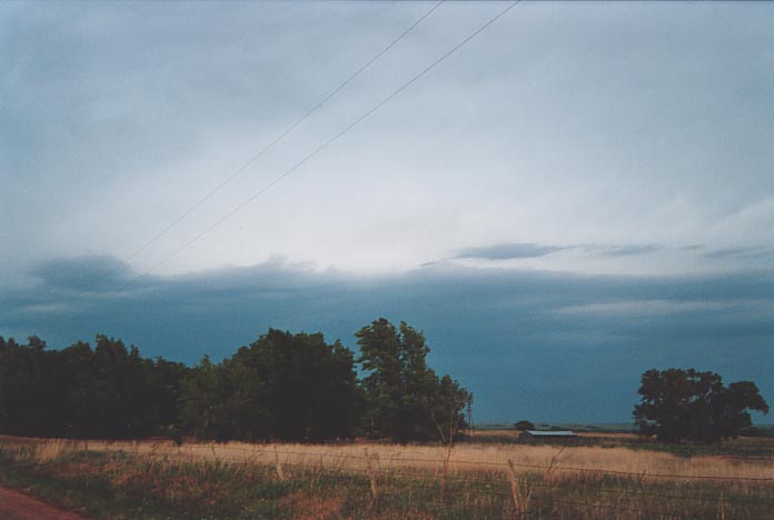 cumulonimbus thunderstorm_base : W of Woodward, Oklahoma, USA   27 May 2001