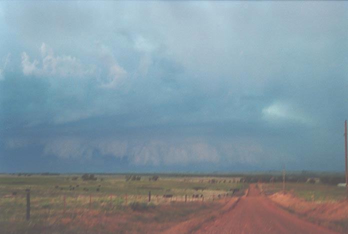 cumulonimbus thunderstorm_base : W of Woodward, Oklahoma, USA   27 May 2001