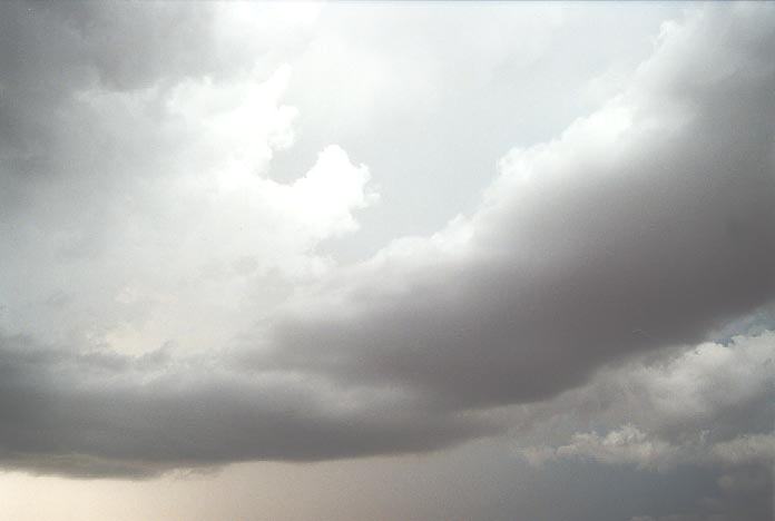 inflowband thunderstorm_inflow_band : W of Bluff City, Kansas, USA   4 June 2001