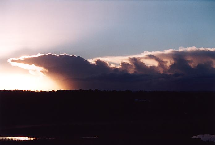 halosundog halo_sundog_crepuscular_rays : Schofields, NSW   28 August 2001