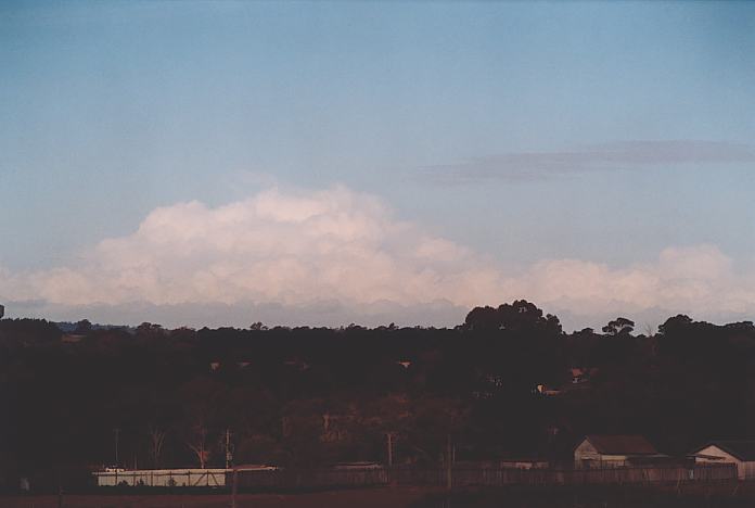 thunderstorm cumulonimbus_incus : Schofields, NSW   5 September 2001