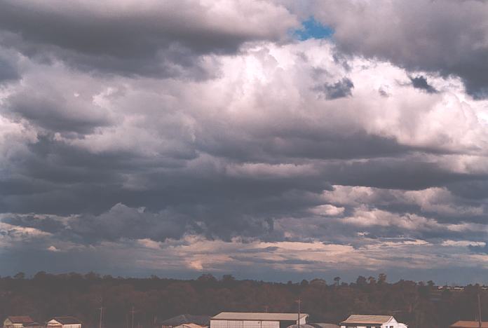 cumulus congestus : Schofields, NSW   14 October 2001