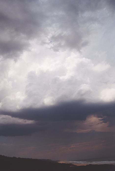 cumulonimbus thunderstorm_base : North Beach, NSW   4 December 2001