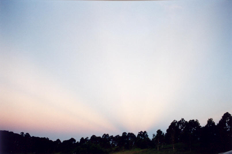 halosundog halo_sundog_crepuscular_rays : McLeans Ridges, NSW   20 March 2002