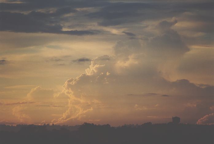 thunderstorm cumulonimbus_incus : Schofields, NSW   15 April 2002