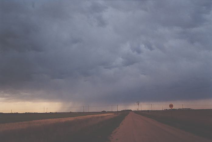 cumulonimbus thunderstorm_base : Kinsley, Kansas, USA   15 May 2002