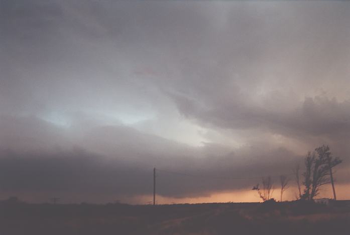 cumulonimbus supercell_thunderstorm : near Chillicothe, Texas, USA   24 May 2002