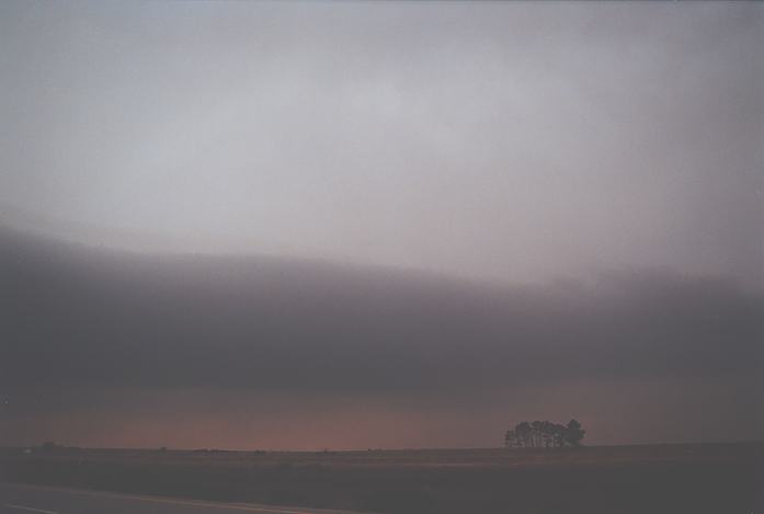 inflowband thunderstorm_inflow_band : near Burlington, Colorado, USA   3 June 2002