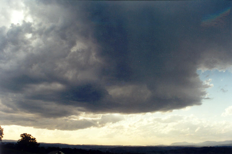 cumulonimbus thunderstorm_base : McLeans Ridges, NSW   7 September 2002