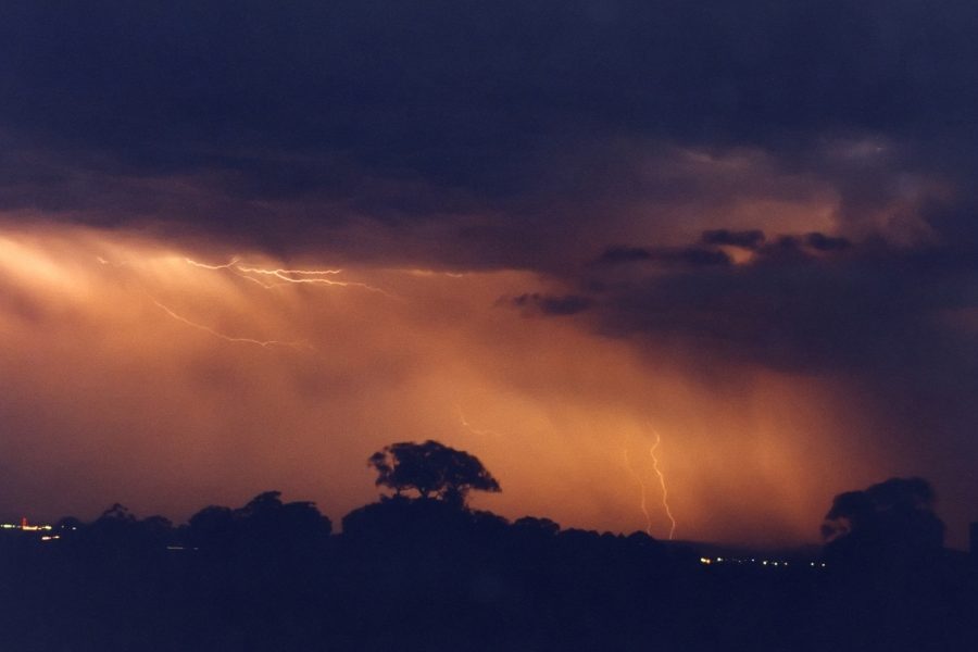 lightning lightning_bolts : Tregeagle, NSW   10 November 2002