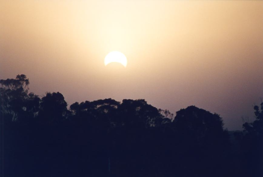 sunset sunset_pictures : Solar Eclipse, Schofields, NSW   4 December 2002