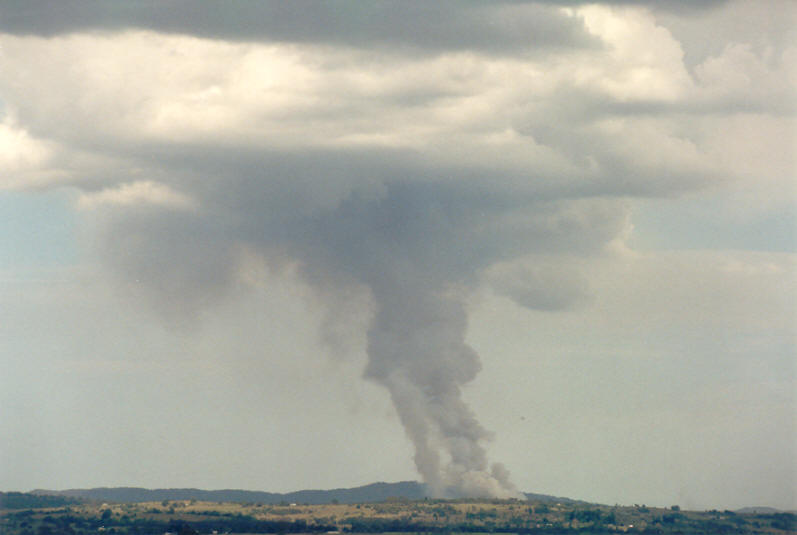 bushfire wild_fire : Parrots Nest, NSW   15 December 2002