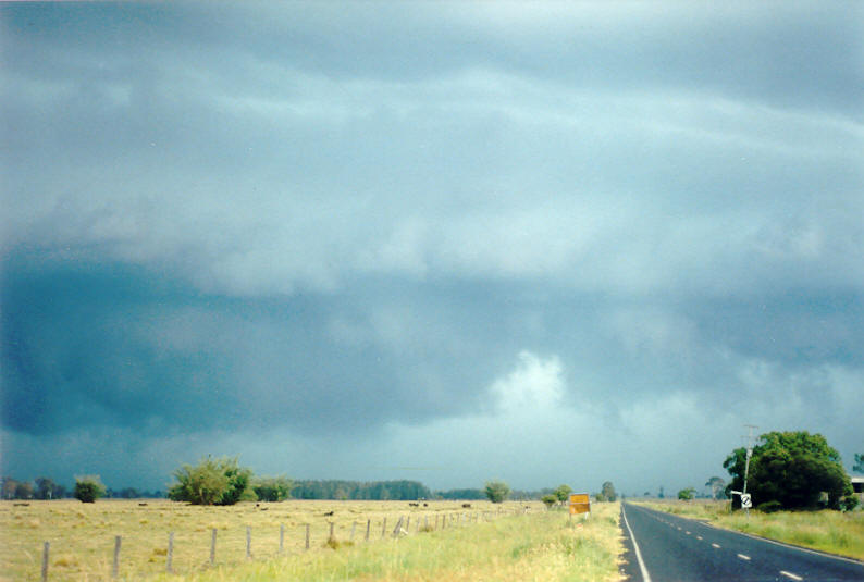 shelfcloud shelf_cloud : Coraki, NSW   24 December 2002