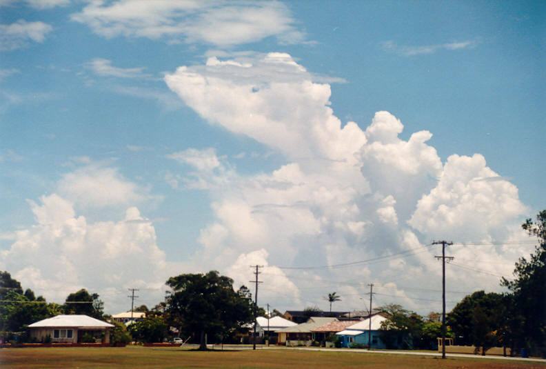 anvil thunderstorm_anvils : Ballina, NSW   25 December 2002