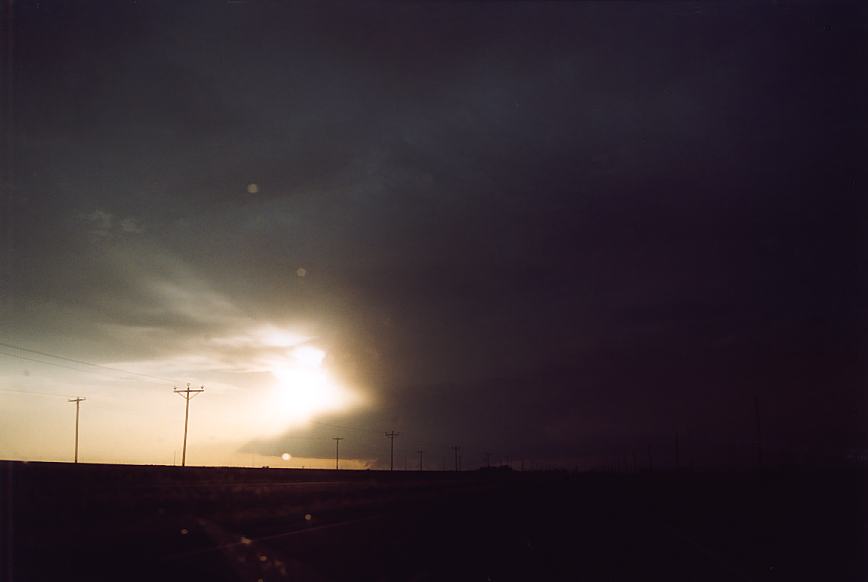 thunderstorm cumulonimbus_incus : Littlefield, Texas, USA   3 June 2003