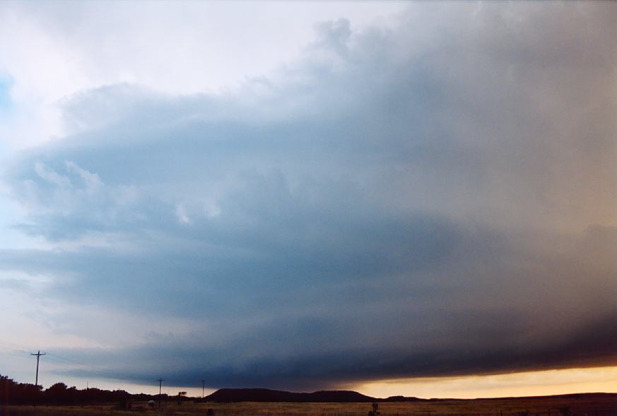 cumulonimbus thunderstorm_base : SE of Graham, Texas, USA   12 June 2003