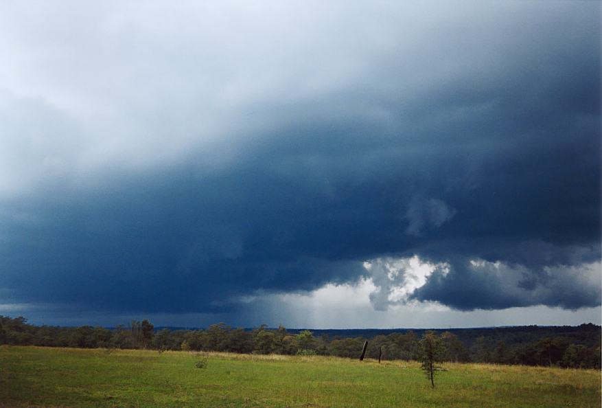 cumulonimbus thunderstorm_base : Maroota, NSW   25 October 2003