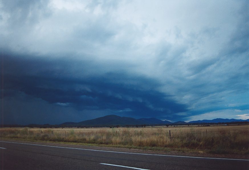 shelfcloud shelf_cloud : E of Mullaley, NSW   22 November 2003