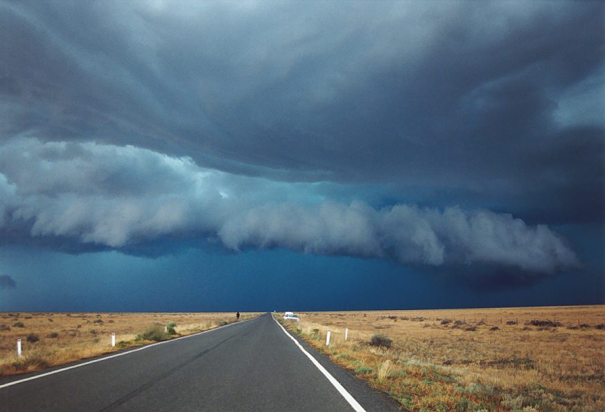 shelfcloud shelf_cloud : N of Hay, NSW   2 December 2003