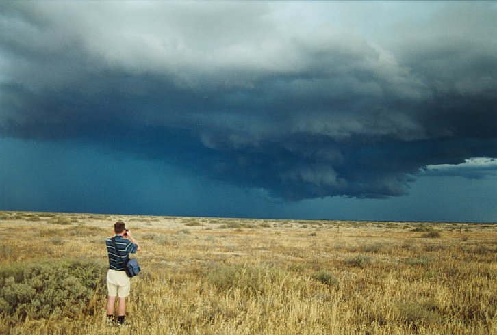 cumulonimbus thunderstorm_base : N of Hay, NSW   2 December 2003