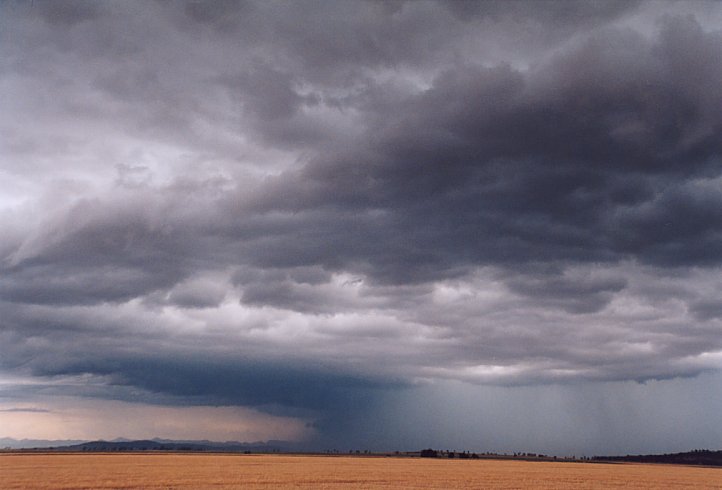 contributions received : SW of Quirindi, NSW<BR>Photo by Geoff Thurtell   10 January 2004