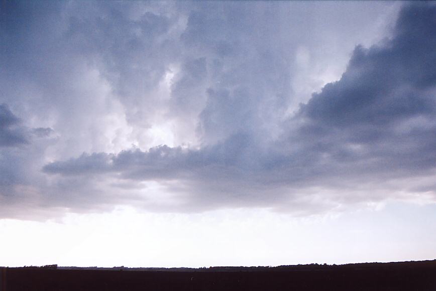 cumulonimbus thunderstorm_base : NW of Sioux City, South Dakota, USA   9 May 2004